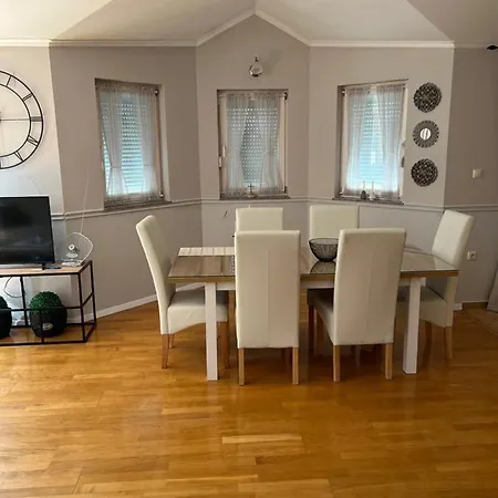 Mirkec Apartment